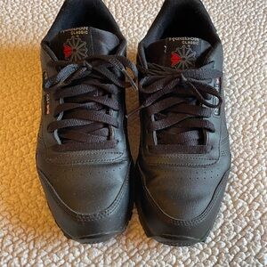 Reebok Black Sneakers. Size 5